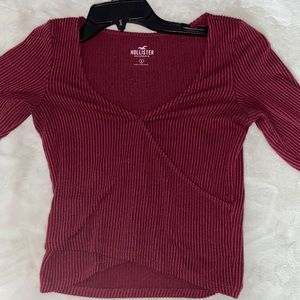 Maroon Hollister top